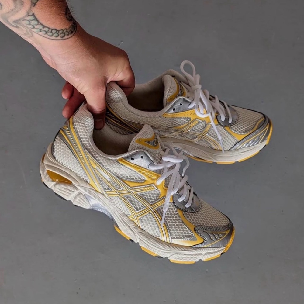 Men’s ASICS GT-2160 Kith Cream Solar Power Sneakers - Picture 7 of 7